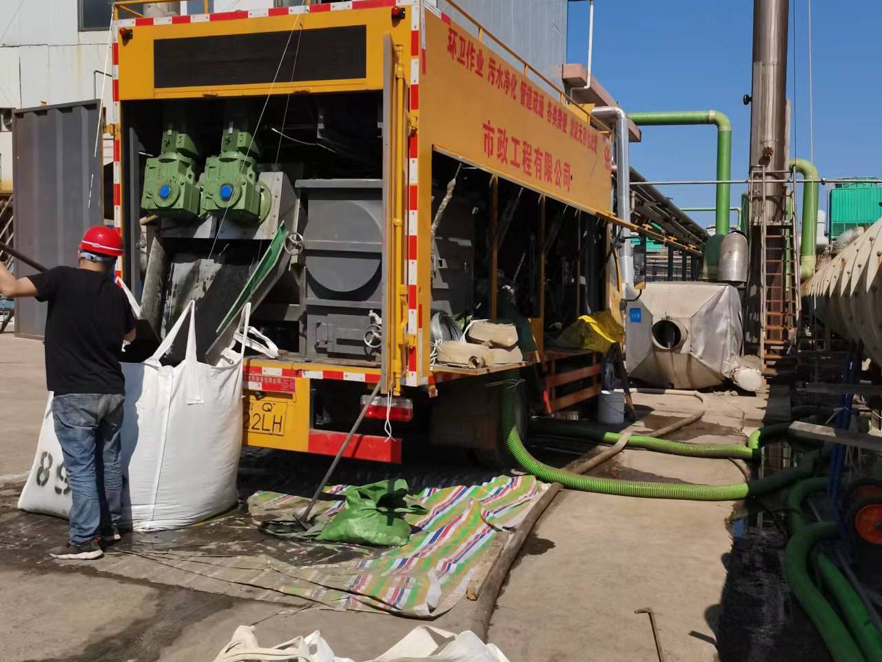 汉川淤泥压干处理